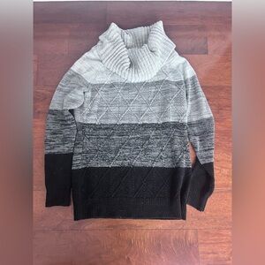 Cowl neck women’s size small ski sweater New York & Company